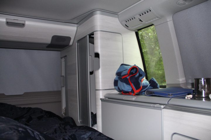 VW Bulli T6 California - Schlafen im Auto