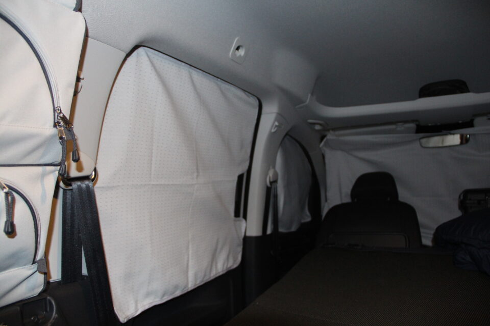 Caddy Beach (Generation 4) Schlafen im Auto